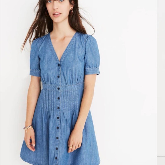 Madewell Dresses & Skirts - NWT Madewell Denim Daylily Dress in Annetta wash size 4